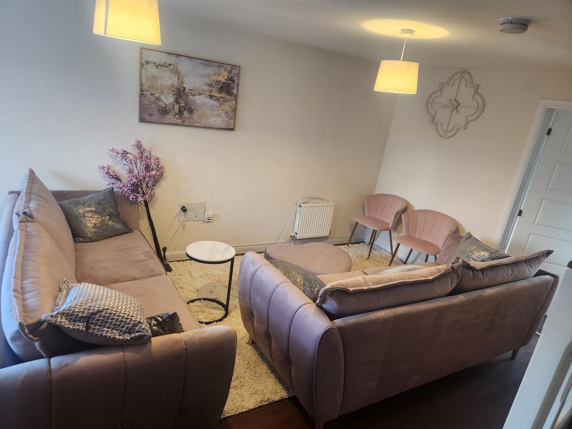 Glamshouse Homestay Bushbury